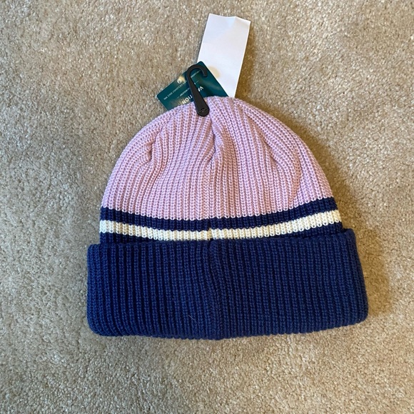 Roxy Beanie - Picture 2 of 2